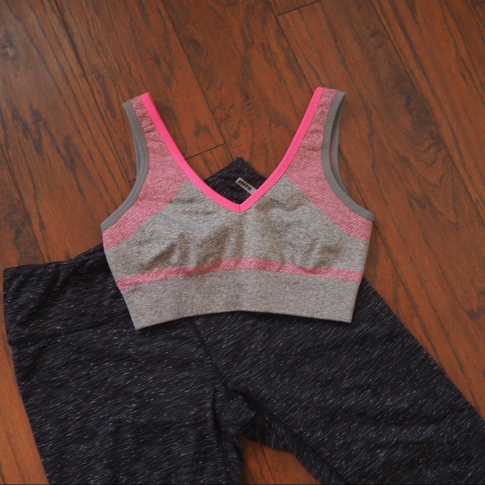Aerie V Neck Sports Bra
